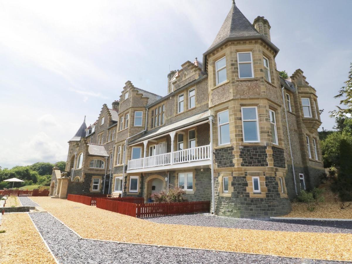 On The Straits Villa Menai Bridge Exterior photo